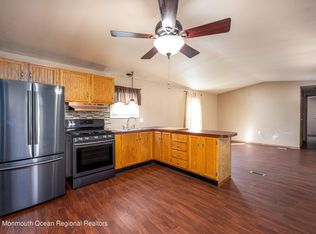 76 Secretariat St, Howell, NJ 07731