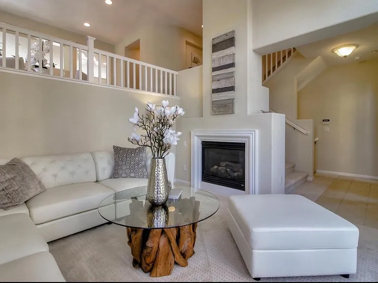 4031 Crandall Cir — Photo 2