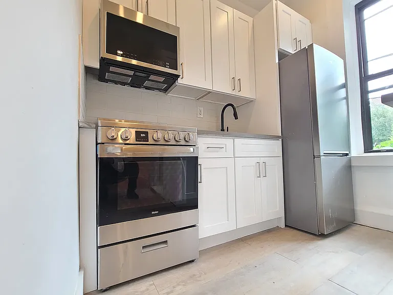 362 Stockton St #1 — Photo 4