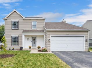 2670 Moss Ln, Aurora, IL 60504