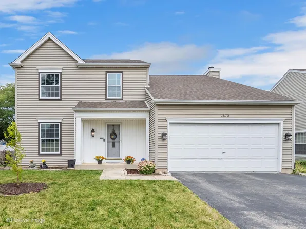 2670 Moss Ln, Aurora, IL 60504