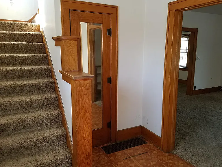 808 W Seerley Blvd — Photo 4