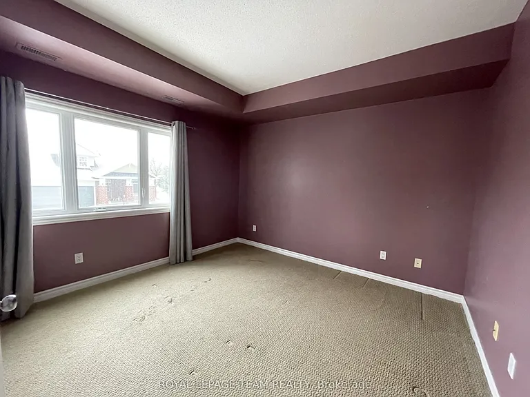 139 Oldfield St #B — Photo 6