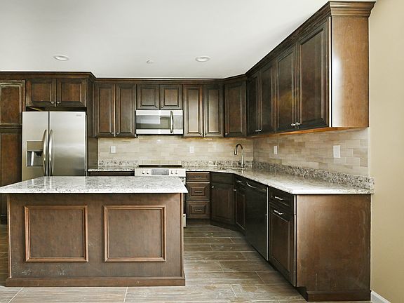 3rd image of 57-14 163rd St #Ll
