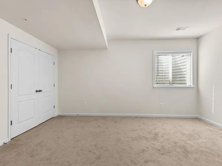 9309 Blanchard Dr — Photo 32