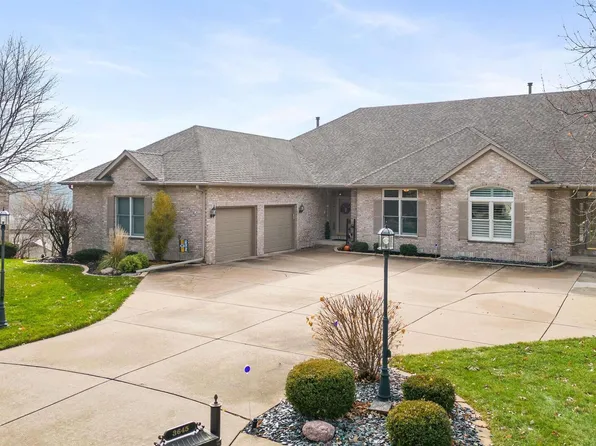 3649 71st Street Ct, Moline, IL 61265