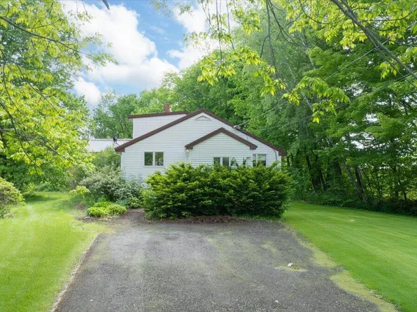 432 Zions Hill Road, Chesterville, ME 04938