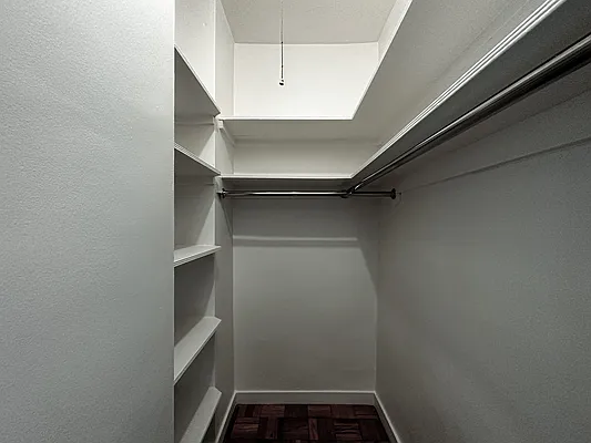 Rented by Manhattan Realty Group | media 12