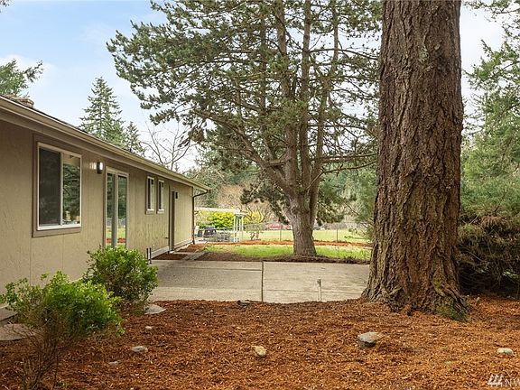 4th image of 14606 17th Avenue Ct S