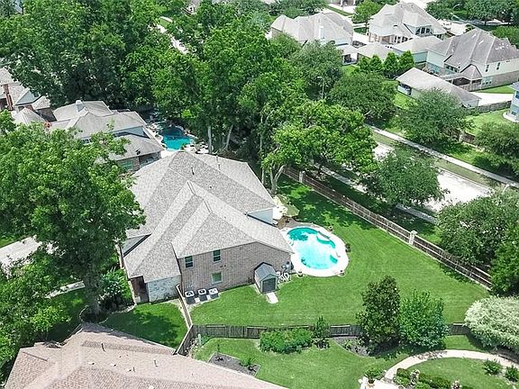 3rd image of 21106 Redcrest Manor Dr