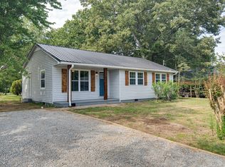 15 Forrest Ave, Hohenwald, TN 38462