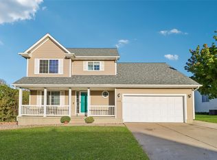 1204 S 4th St, Indianola, IA 50125