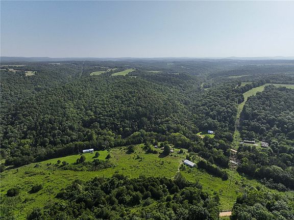 3rd image of 1675 County Road 541