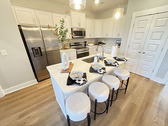 4th image of 141 Lightberry Ln Lot 260