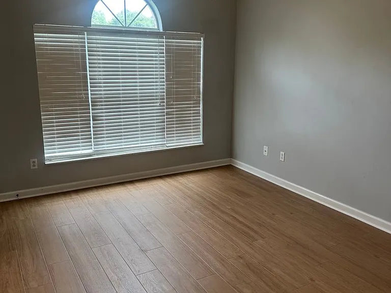 7233 Sorrenta Rd — Photo 22