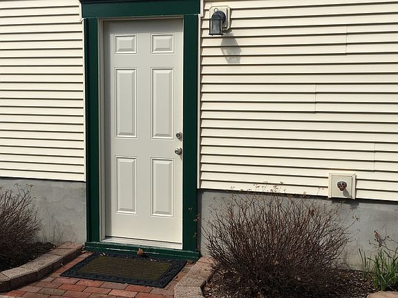 3rd image of 111 Ferris Ave