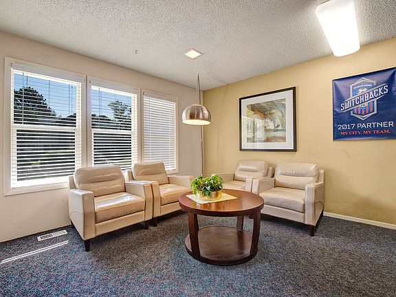 Austin Park Common Waiting Area