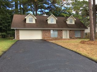 555 Stuart St, Daphne, AL 36526