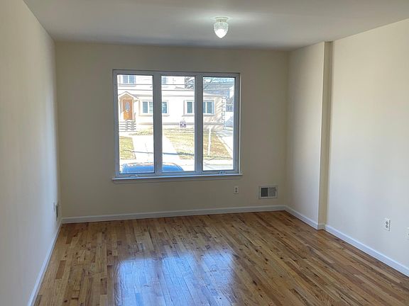 5th image of 282 Giffords Ln Floor 2