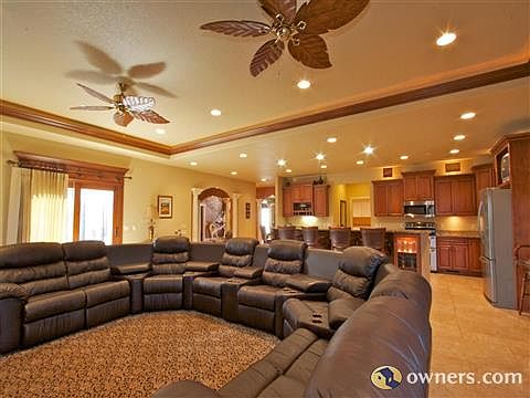 GREAT ROOM/ KITCHEN VIEW