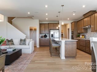 5911 Wetlands Aly, Charlotte, NC 28215