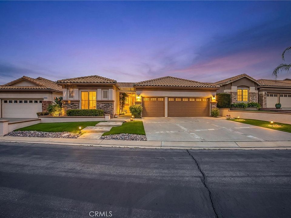 1st image of 2027 Melbourne Cir