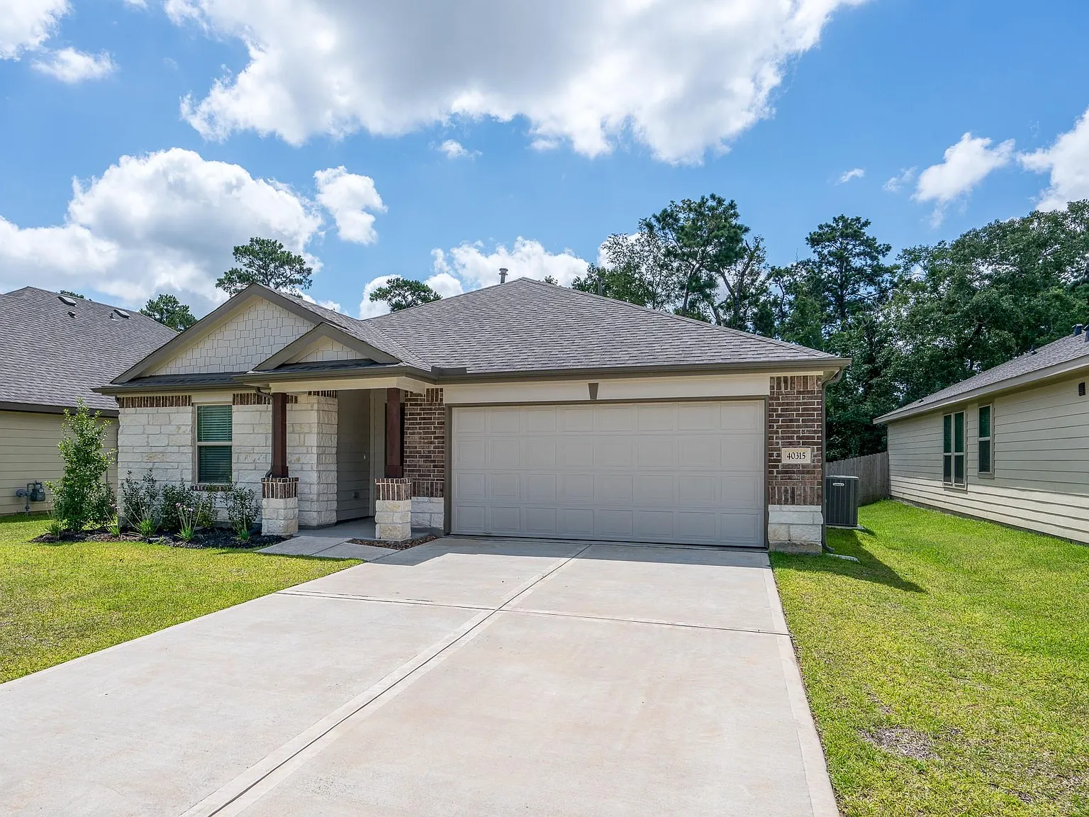 4 bed, 2.0 bath, 1986 sqft, $2,300 — Photo 3