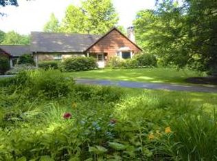 567 Gibbon Glade Rd, Farmington, PA 15437