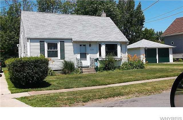 1st image of 110 Wellworth Pl
