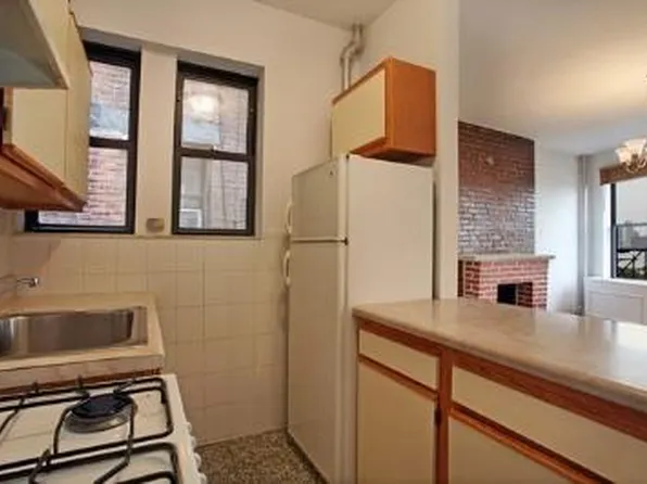 3 Weehawken image 1 of 4