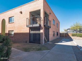 1524 S Columbus Blvd, Tucson, AZ 85711
