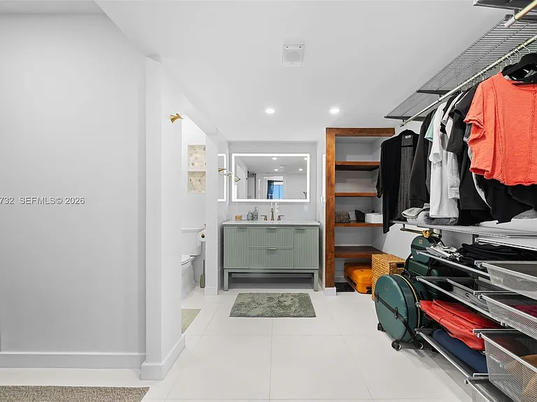20100 W Country Club Dr #Penthouse 09 — Photo 19