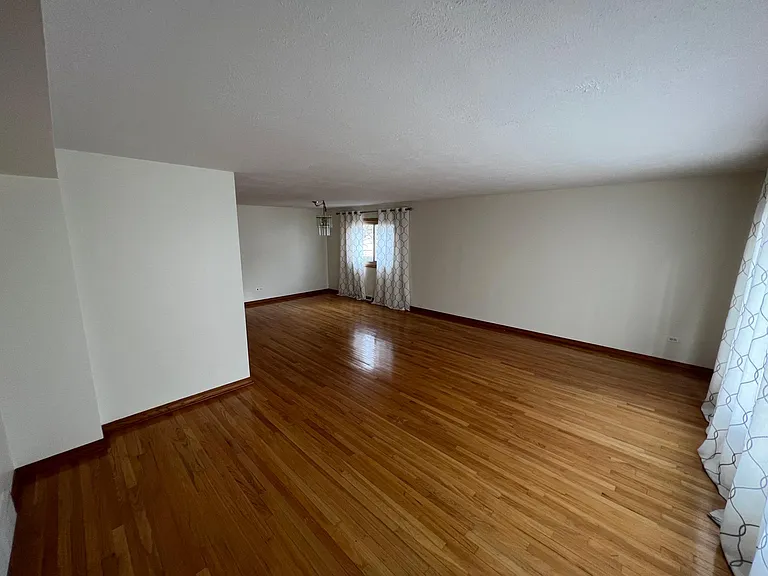 653 N Northwest Hwy #1 — Photo 8