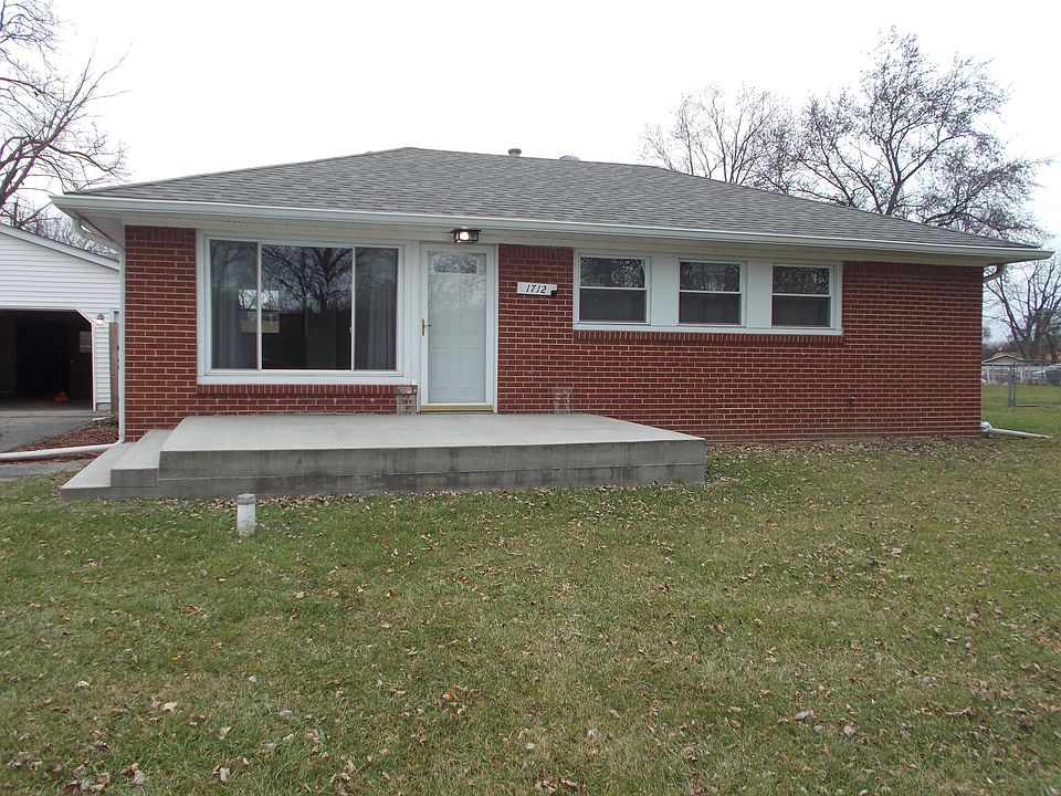 1st image of 1712 E Hamblen Dr