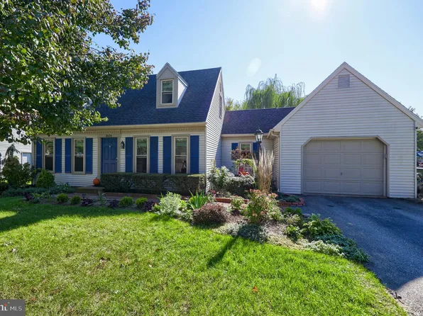 3834 Silver Spur Dr, York, PA 17402