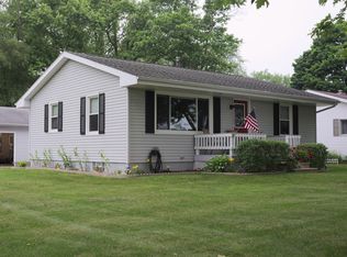 900 Jefferson St, Three Rivers, MI 49093