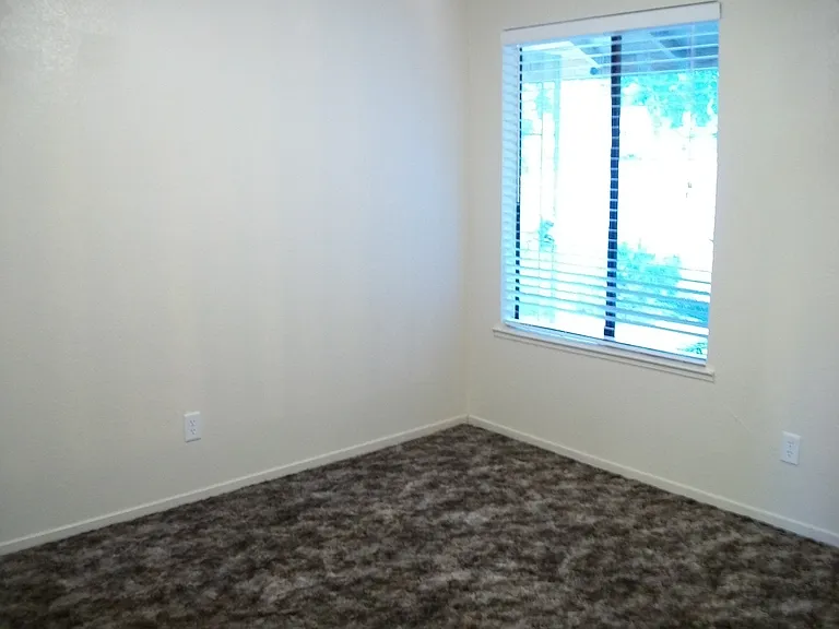3250 Austin Ave — Photo 7