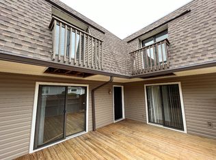 101 Finley Forest Dr, Chapel Hill, NC 27517