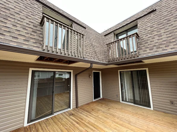 101 Finley Forest Dr, Chapel Hill, NC 27517