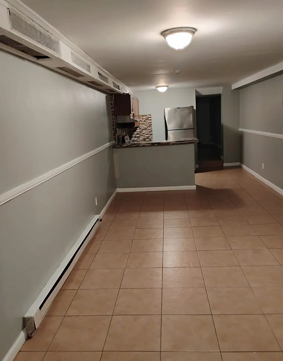 1 bed, 2000 sqft, $1,550 — Photo 1