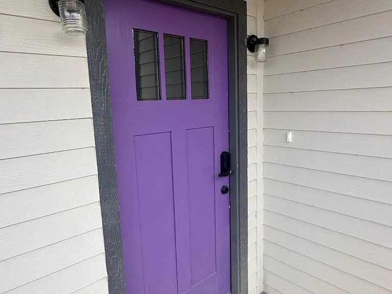 1008 York Ave #A — Photo 2
