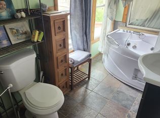 149 Hotel Rd, Hawley, PA 18428