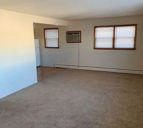 2nd image of 1006 18 1/2 St S APT 3