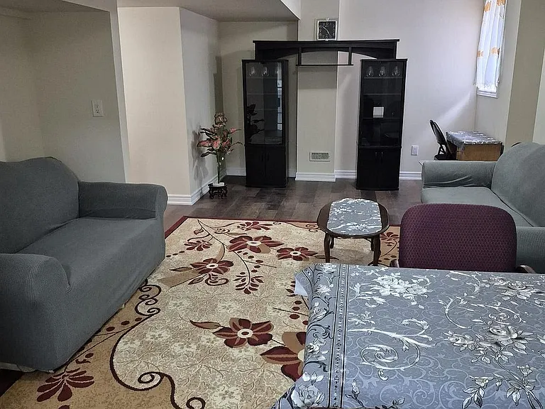 9 Hawkridge Trl — Photo 8