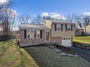 216 Brookston Dr, Cranberry Township, PA 16066