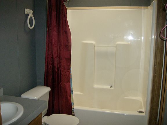 4th image of 17110 Diane Dr