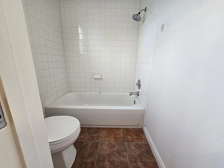 1604 Singleton Ave #A — Photo 22