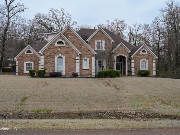 8465 Belmor Lakes Dr, Olive Branch, MS 38654