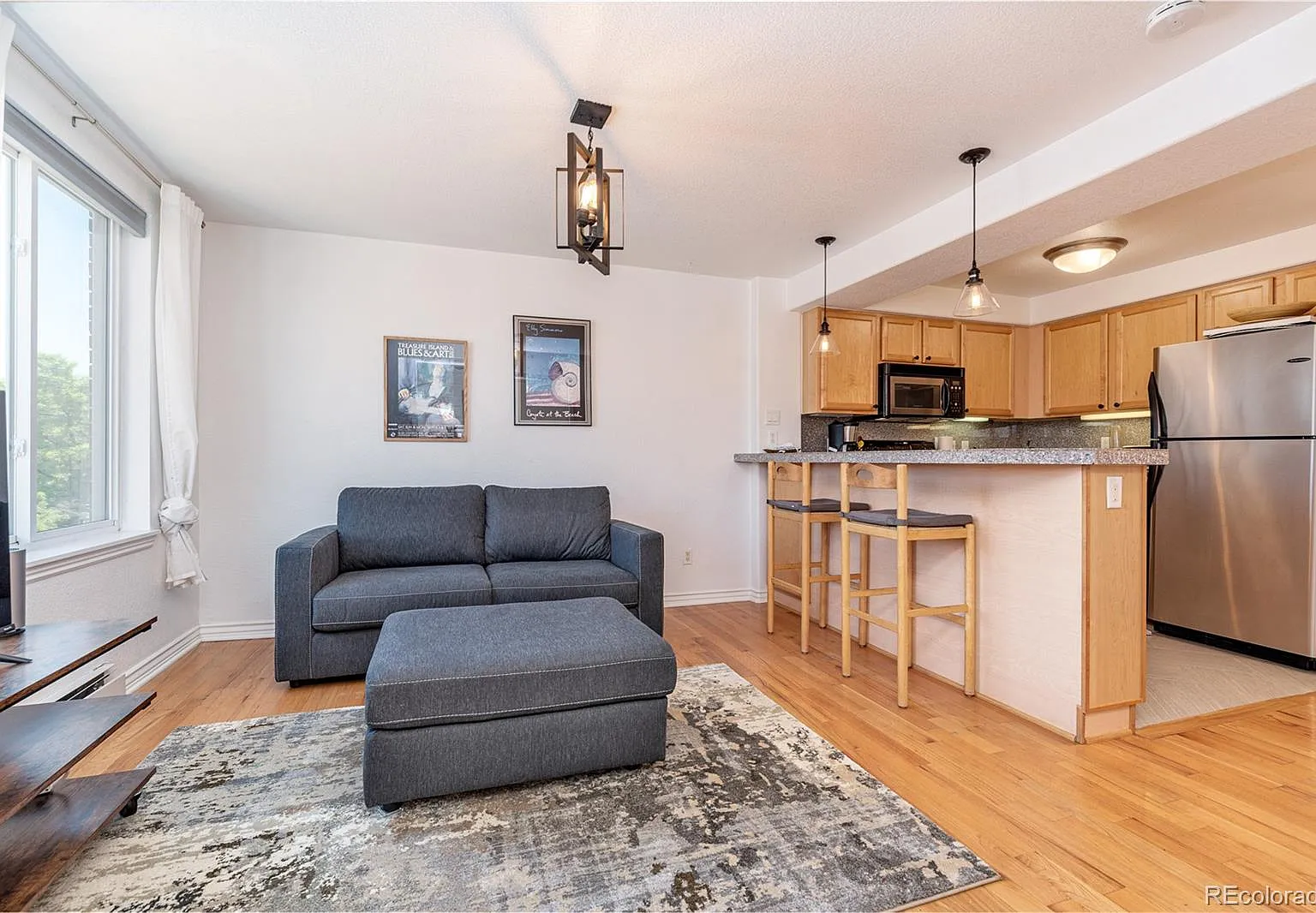 1 bed, 1.0 bath, 428 sqft, $1,695 — Photo 1