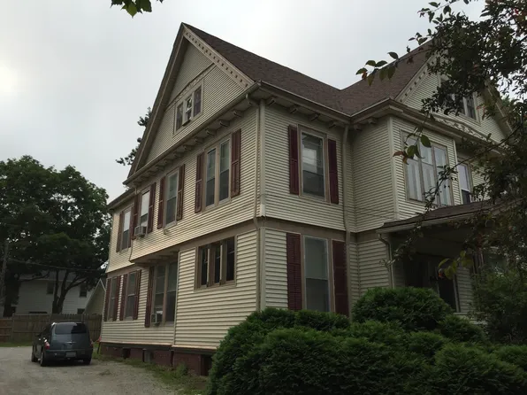 1112 S Fell Ave, Normal, IL 61761
